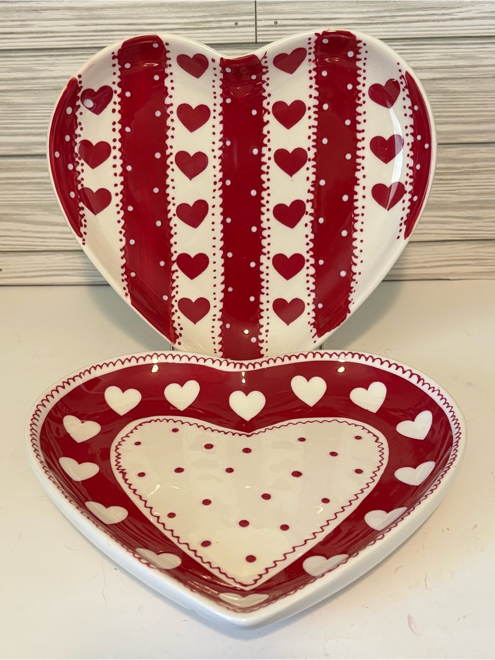 Romantic Ceramic Heart Plates Red Striped & Polka Dot Ruffle Edge Dish Set 8.5”
